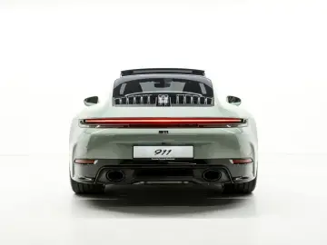 PORSCHE 992 Carrera