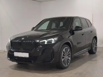 BMW iX1 30 xDrive M Sport AHK 20  ACC LED CAM UVP 72