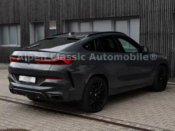 BMW X6 M60 i xDrive B&W  HUD  PANO  AHK  Massage