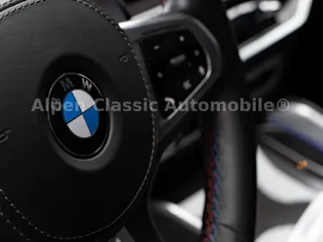 BMW X6 M60 i xDrive B&W  HUD  PANO  AHK  Massage