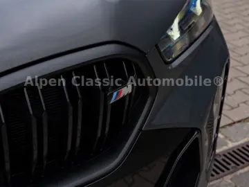 BMW X6 M60 i xDrive B&W  HUD  PANO  AHK  Massage