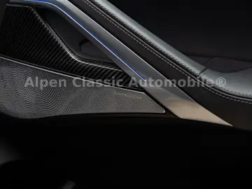 BMW X6 M60 i xDrive B&W  HUD  PANO  AHK  Massage