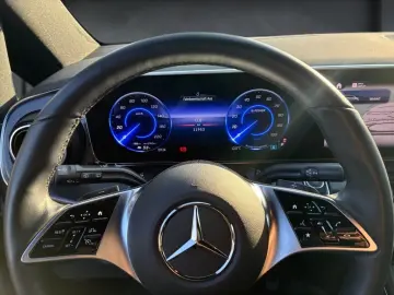 MERCEDES-BENZ EQV 300 Lang MBUX  360KAMERA DISTRONIC