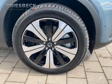 VOLVO C40 Ultimate LM KeyLess LED ACC