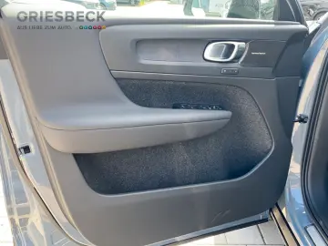 VOLVO C40 Ultimate LM KeyLess LED ACC
