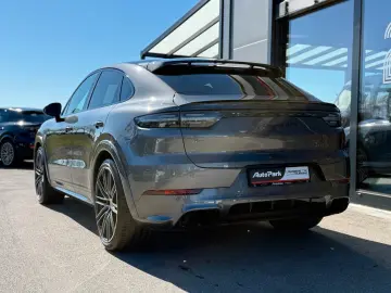 PORSCHE CAYENNE COUPE GTS 22  STANDHZG MATRIX AHK LUFT