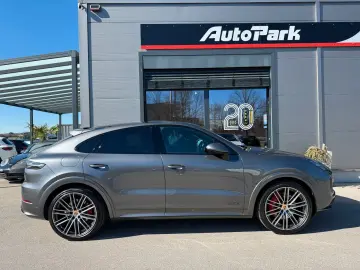 PORSCHE CAYENNE COUPE GTS 22  STANDHZG MATRIX AHK LUFT