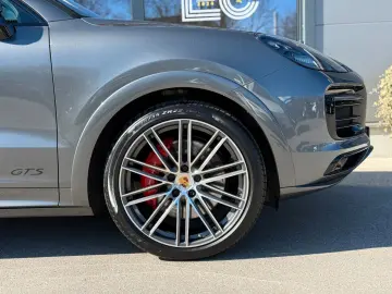PORSCHE CAYENNE COUPE GTS 22  STANDHZG MATRIX AHK LUFT