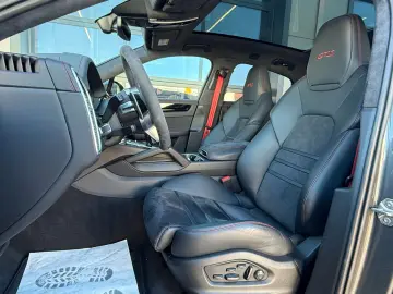PORSCHE CAYENNE COUPE GTS 22  STANDHZG MATRIX AHK LUFT