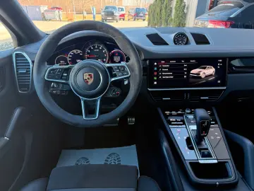 PORSCHE CAYENNE COUPE GTS 22  STANDHZG MATRIX AHK LUFT