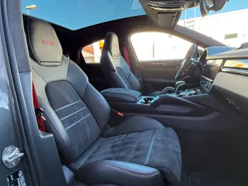 PORSCHE CAYENNE COUPE GTS 22  STANDHZG MATRIX AHK LUFT