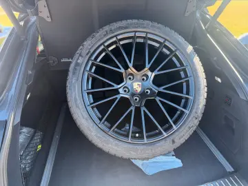 PORSCHE CAYENNE COUPE GTS 22  STANDHZG MATRIX AHK LUFT
