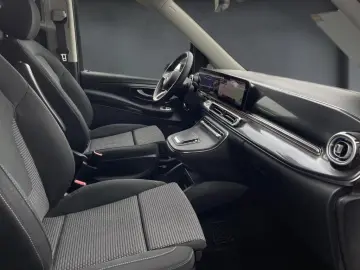 MERCEDES-BENZ EQV 300 Lang FACELIFT TISCH MBUX