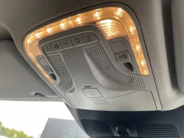 MERCEDES-BENZ EQV 300 Lang FACELIFT TISCH MBUX