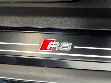 AUDI RS e-tron GT quattro