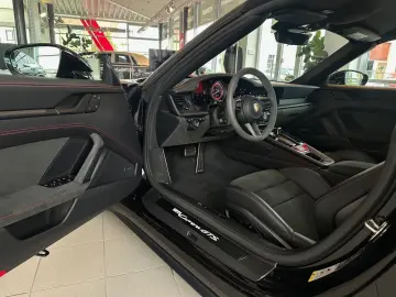 PORSCHE 992 GTS Cabrio  Matrix ACC S.AGA Lift Garantie