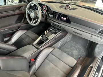 PORSCHE 992 GTS Cabrio  Matrix ACC S.AGA Lift Garantie