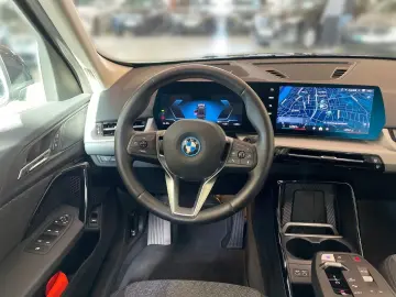 BMW iX1 eDrive20 Elektro Adap.LED Head-Up RFK Shz.