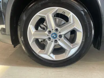 BMW iX1 eDrive20 Elektro Adap.LED Head-Up RFK Shz.