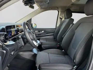 MERCEDES-BENZ EQV 300 Lang PANO BURM DISTR KAM NAVI …