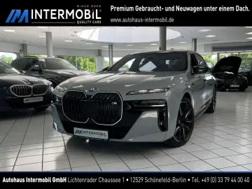 BMW i7 M70 xD M-Perf PANO-SKY KRISTALL A-TÜREN B&W