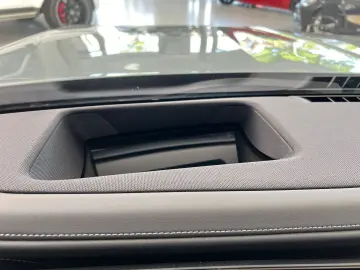 BMW i7 M70 xD M-Perf PANO-SKY KRISTALL A-TÜREN B&W