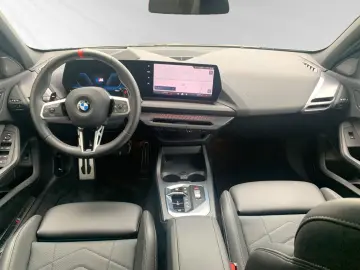 BMW M135 xDrive Inkl. € 1.190 Zubehörbonus LCProf. H