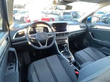 VW T-Roc 1.5 TSI Navi  LED ACC IQ drive digitales C