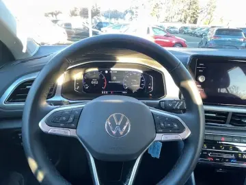 VW T-Roc 1.5 TSI Navi  LED ACC IQ drive digitales C