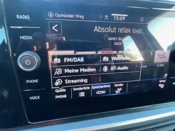 VW T-Roc 1.5 TSI Navi  LED ACC IQ drive digitales C