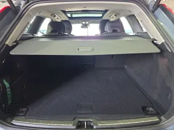 VOLVO XC60 B5 Inscription ACC Sitzklima 360  Pano LED
