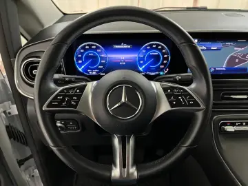 MERCEDES-BENZ EQV 250 Lang mopf Distronic 8Sitz Kamera MBUX