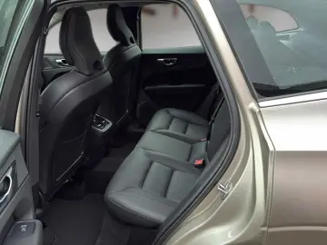 VOLVO XC 60 B5 AWD Ultimate Bright RFK 360 Grad