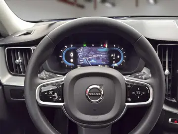 VOLVO XC 60 B5 AWD Ultimate Bright RFK 360 Grad