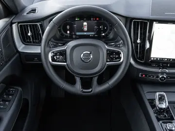 VOLVO XC60 Plus Dark AWD B5 Benzin EU6d Allrad Leder d