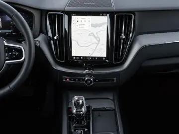 VOLVO XC60 Plus Dark AWD B5 Benzin EU6d Allrad Leder d