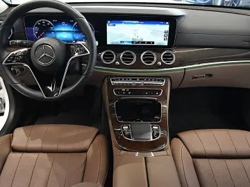 MERCEDES-BENZ E 300 e T 9G-TRONIC Exclusive