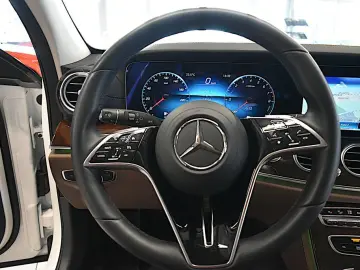 MERCEDES-BENZ E 300 e T 9G-TRONIC Exclusive