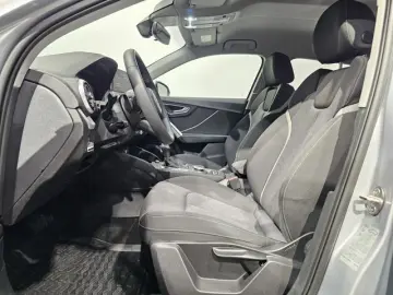 AUDI Q2 35 TFSI Virtual Kamera StandheizungSportsitze