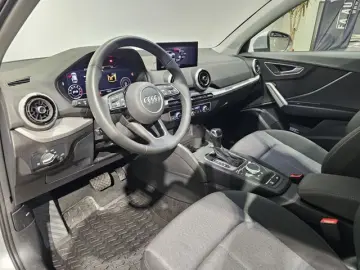 AUDI Q2 35 TFSI Virtual Kamera StandheizungSportsitze
