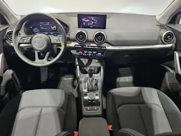 AUDI Q2 35 TFSI Virtual Kamera StandheizungSportsitze