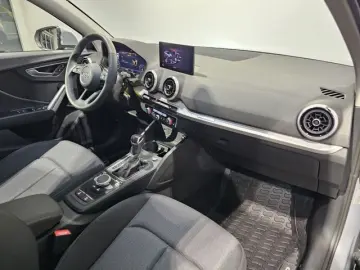 AUDI Q2 35 TFSI Virtual Kamera StandheizungSportsitze