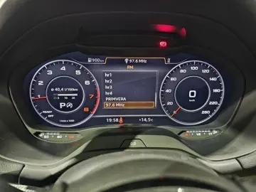 AUDI Q2 35 TFSI Virtual Kamera StandheizungSportsitze