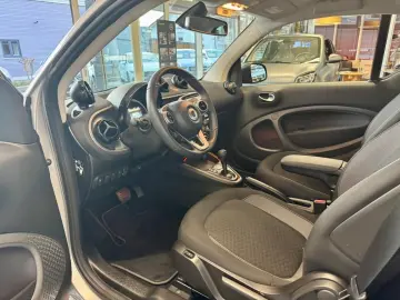 SMART fortwo EQ 22kw Bordlader Exklusiv Pano