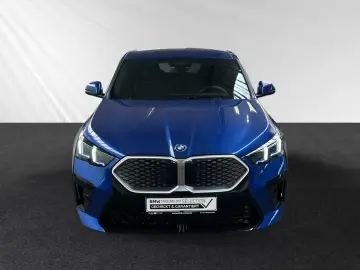 BMW iX2 xDrive30 Inkl. € 1.190 Zubehörbonus M Sport