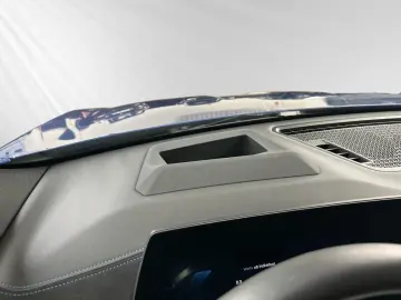 BMW iX2 xDrive30 Inkl. € 1.190 Zubehörbonus M Sport