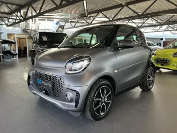 SMART EQ fortwo Exclusive 22kw Lenkradhz 4Season
