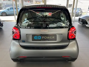 SMART EQ fortwo Exclusive 22kw Lenkradhz 4Season
