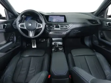 BMW 118 i M Sport LenkHZG Sportbremse LED ACC H&K