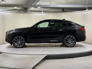 BMW X4 M40i AHK ACC RFK Pano HUD HK Laser eSitze 21